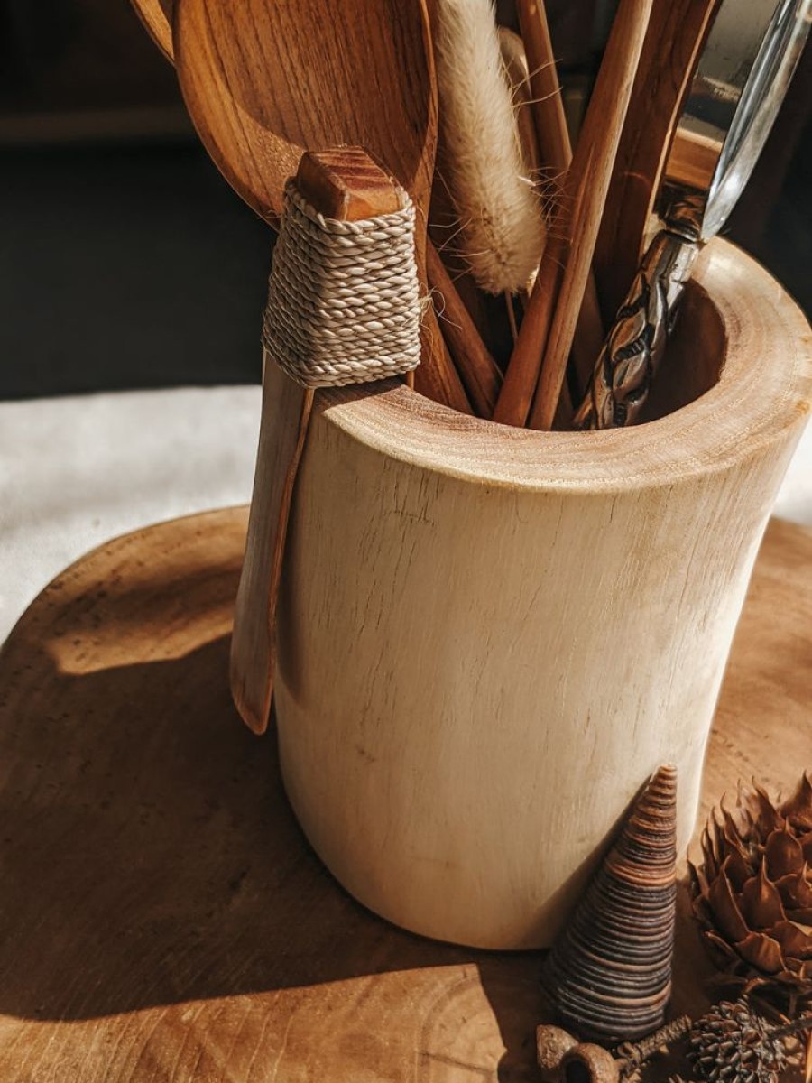 Play Artisans of Batur Village | Natural Wooden Branch Pot