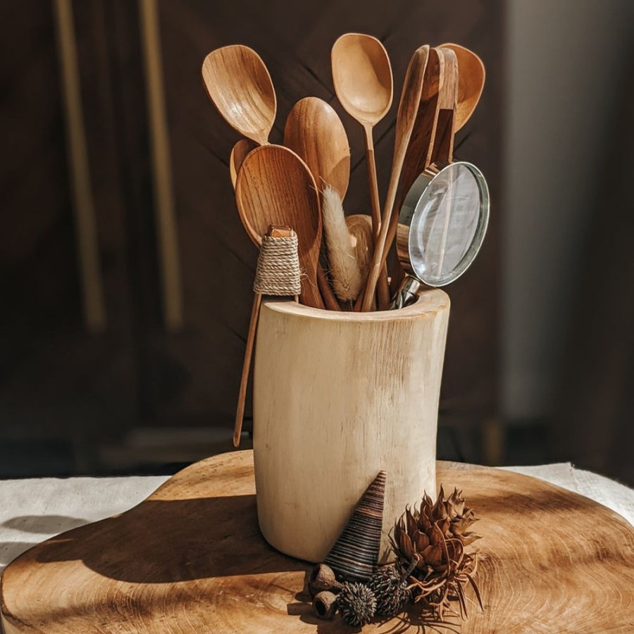 Educational Resources Artisans of Batur Village | Natural Wooden Branch Pot