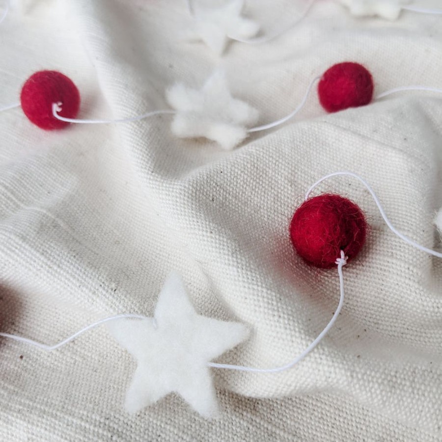 Home Association for Craft Producers | Christmas Decor - Felt Ball Star Garland