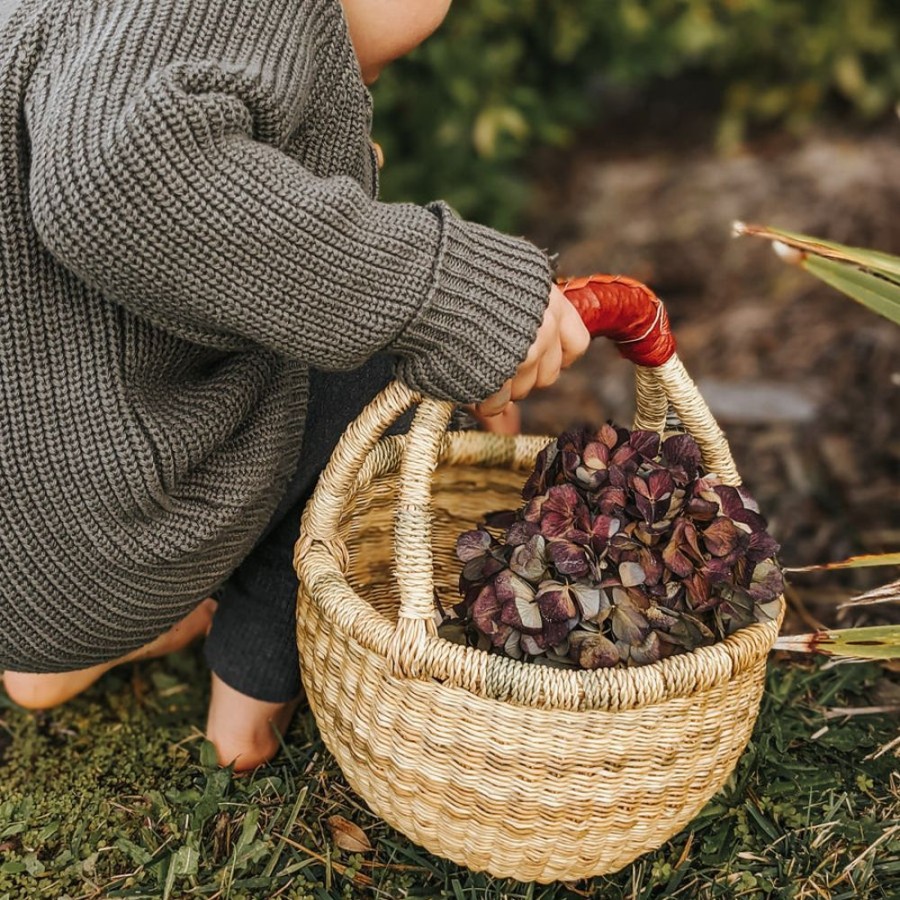 Educational Resources Artisans of Bolgatanga | Small Foraging Basket - Natural (Leather Handle)